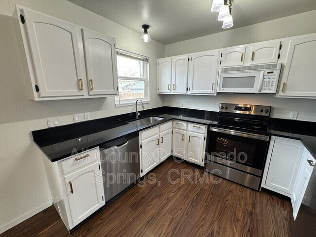 Foto del edificio - 3102 Pennsylvania Ave