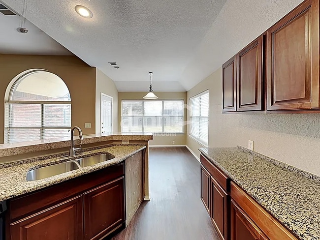 Building Photo - 1021 Ponderosa Ridge
