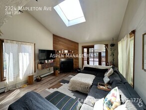 Building Photo - 2324 Mapleton Ave