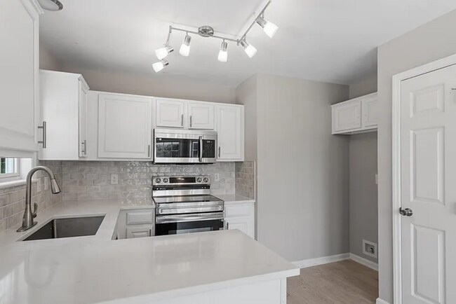 Building Photo - Build Equity While Leasing - Lease and Own...