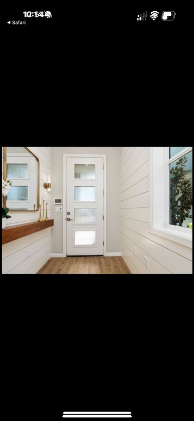 Building Photo - 1119 Significant Way W