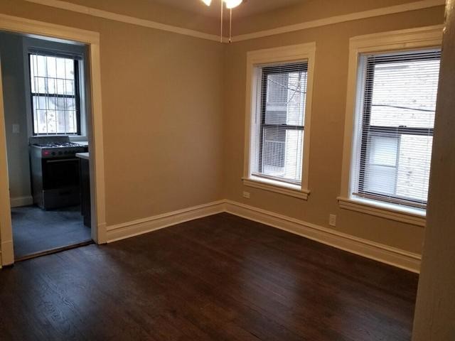 Foto del edificio - 628 W Surf St