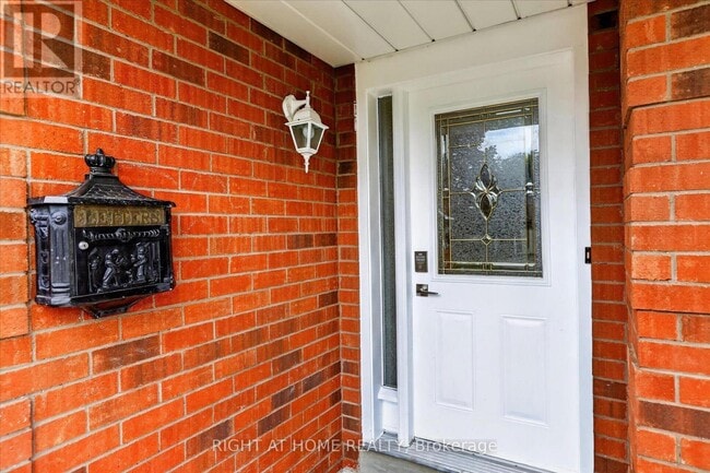 Building Photo - 1533 Wildlark Dr