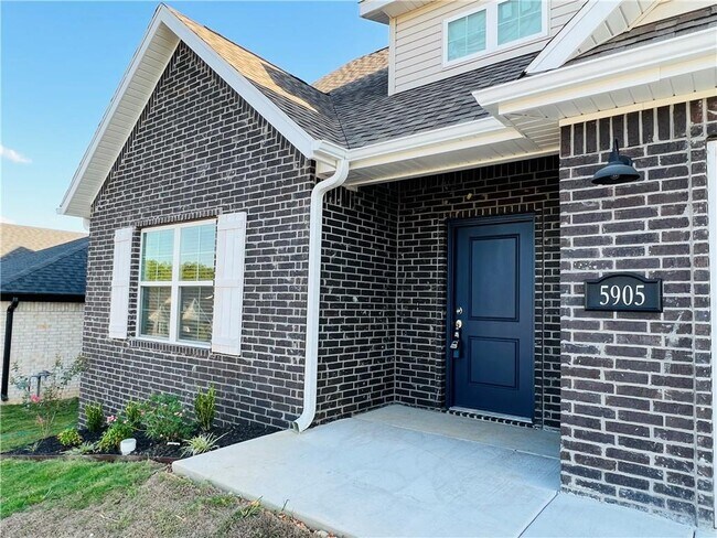Foto del edificio - 5905 SW Peaceful Ave