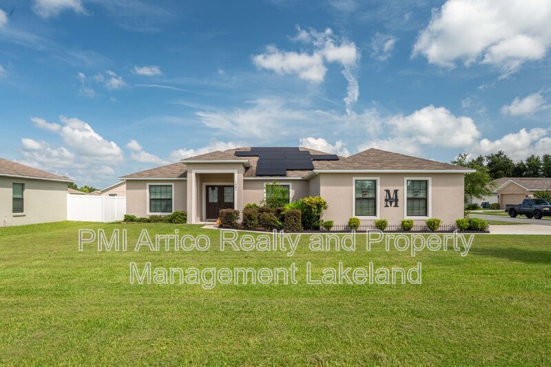 Foto principal - 1841 James Towne Ln