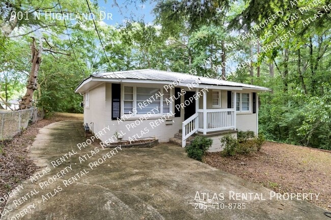 Building Photo - 901 N Highland Dr