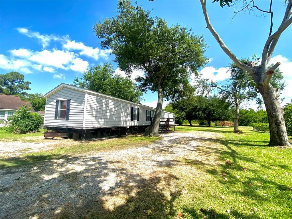 1616 Jones Rd, Highlands, TX 77562 House Rental in Highlands, TX