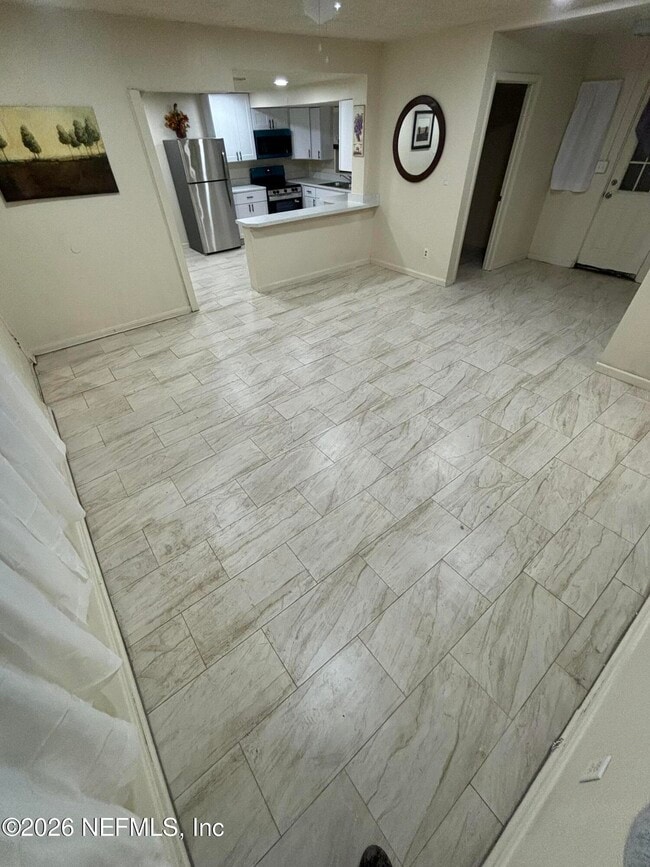 Building Photo - 2545 Lamee Ln