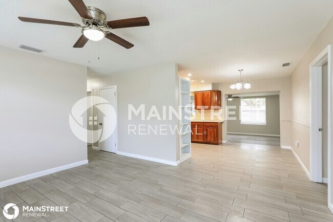 Foto del edificio - 707 67th Ave Dr W