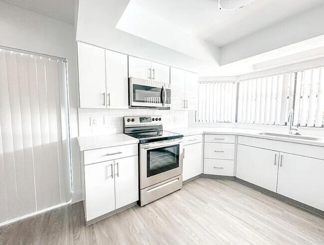 Foto del edificio - 3048 NW 27th Terrace