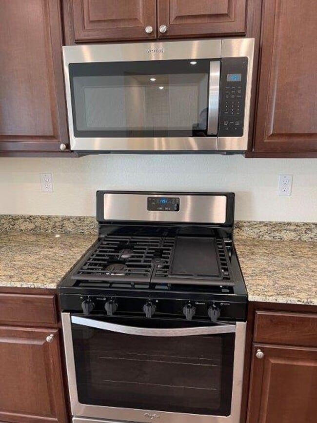 Foto del edificio - 5 Bedroom Close to Beale Air Force Base