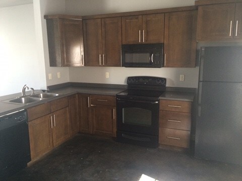 Building Photo - 1106 Kitchen St