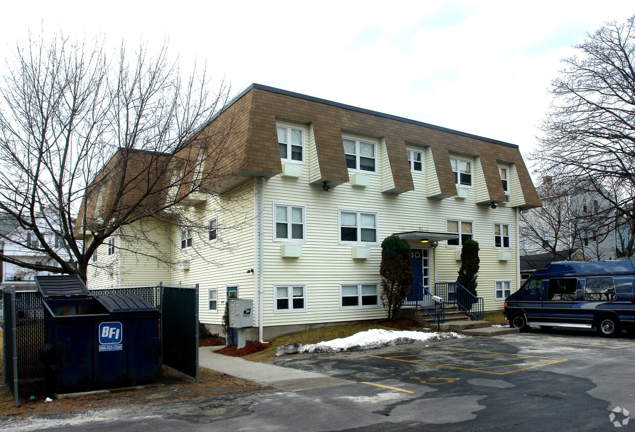 Building Photo - Willow House