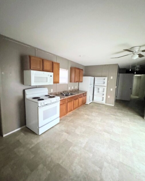 Foto del edificio - 12106 Diana Dr