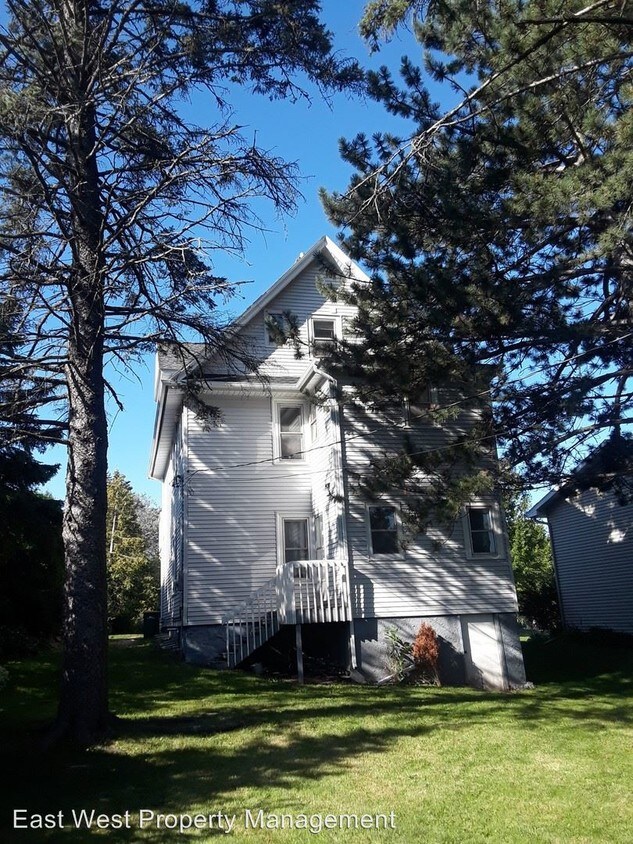 Primary Photo - 5018 Tioga St