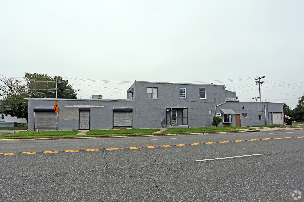 Foto del edificio - 59-63 W White Horse Pike