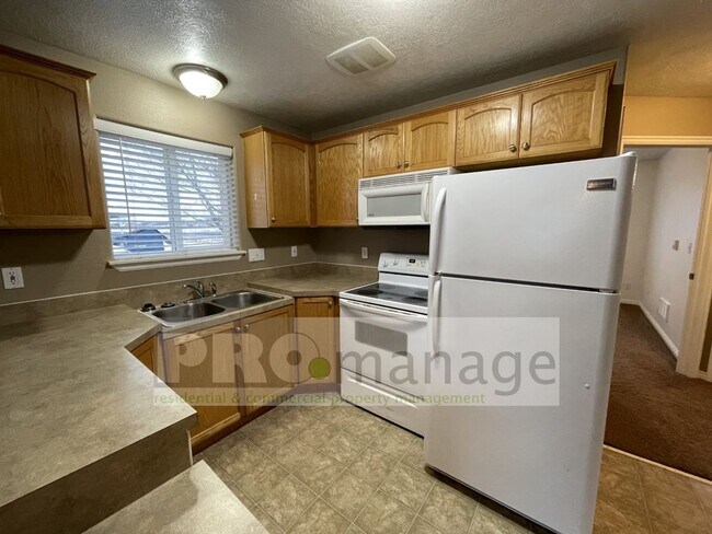 Foto del edificio - 2 Bed / 1 Bath Apartment - Idaho Falls