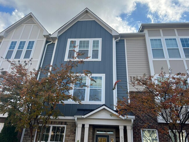 Foto del edificio - 523 Balsam Fir Dr