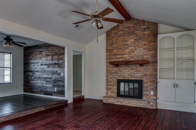 Building Photo - 112 Tomahawk Trail