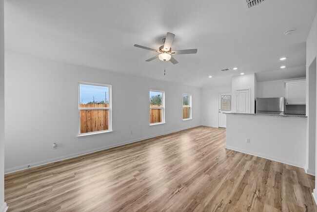 Building Photo - 18308 Stellers Sea St