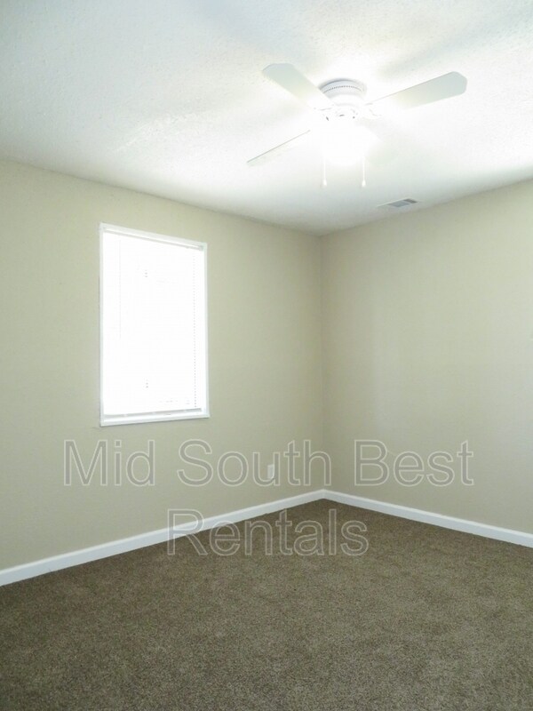Building Photo - 2458 Joy Ln