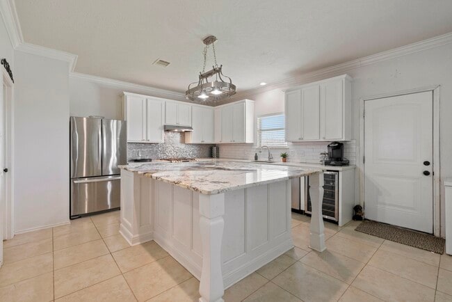 Foto del edificio - 6407 Hillock Ln