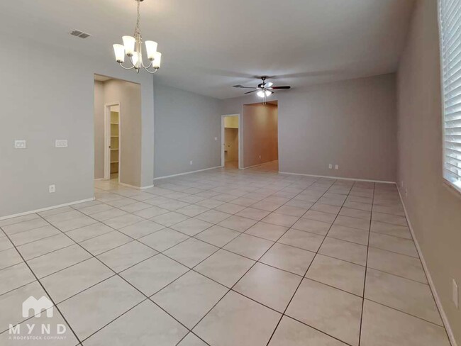 Building Photo - 2626 S 120th Dr