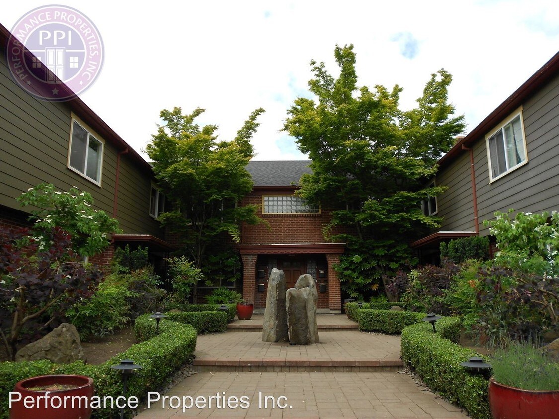 Foto principal - 2 br, 1 bath House - 1417 NW 23rd Avenue