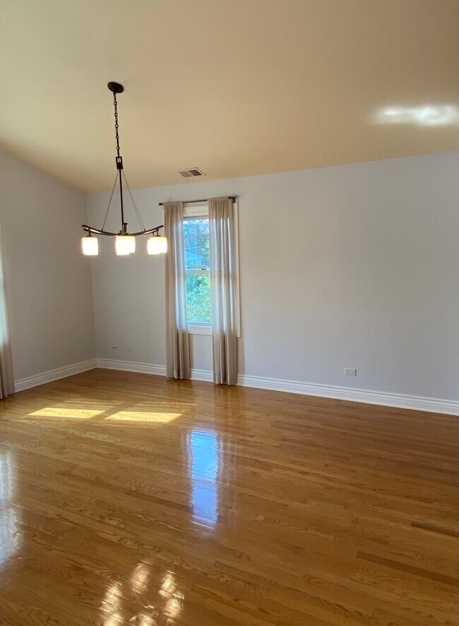 Foto del edificio - 861 Driscoll Ct