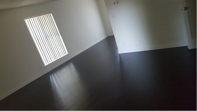 Foto del edificio - 20880 Ventura Blvd