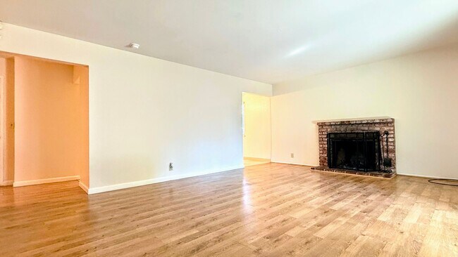 Foto del edificio - 3BD/2BA - Single Family Home in Desirable Cambrian Neighborhood