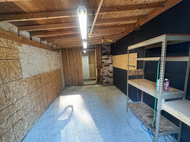 Building Photo - 5115 S 4th Ave