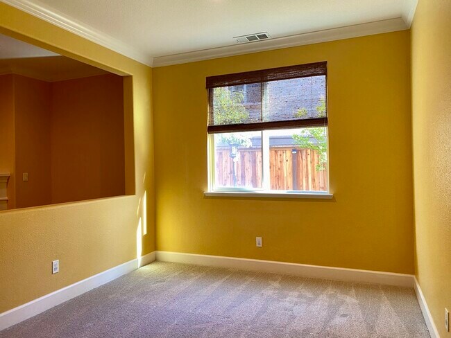 Building Photo - 3570 Cydonia Court