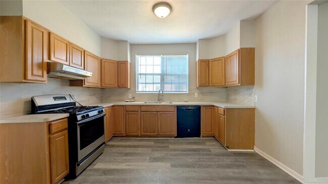 Foto del edificio - 6757 Washington St