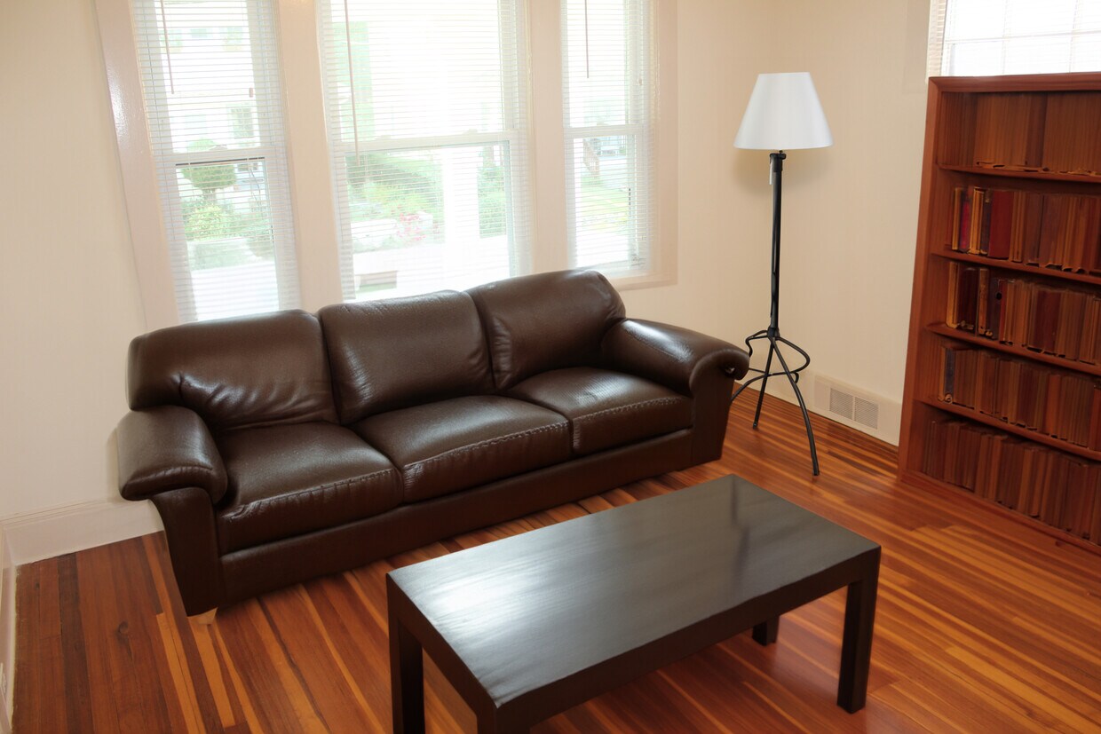 79 2nd St Unit 2nd, Fairfield, CT 06825 Apartments in Fairfield, CT