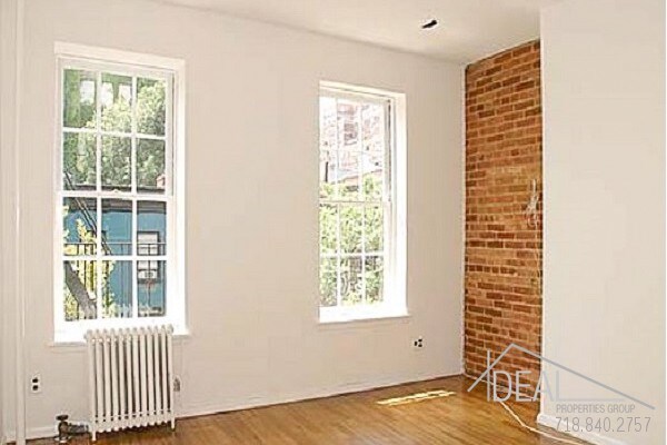 Primary Photo - 305 E 81st St