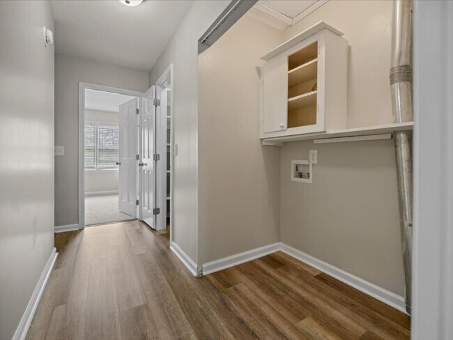 Foto del edificio - 731 Coventry Ln
