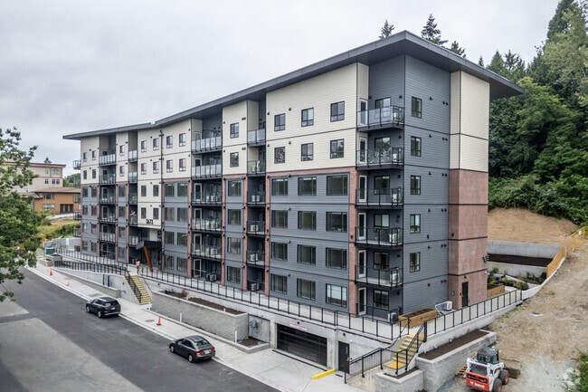 Building Photo - Skyside Residences