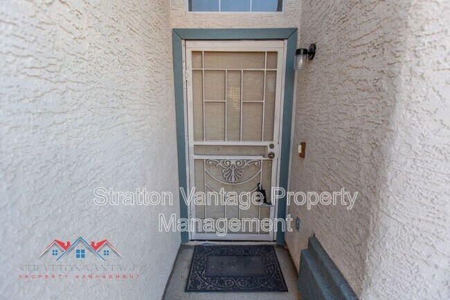 Building Photo - 1428 E Silver Creek Rd