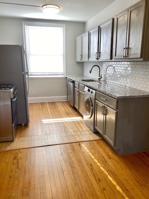 Foto del edificio - 4858 N Hermitage Ave