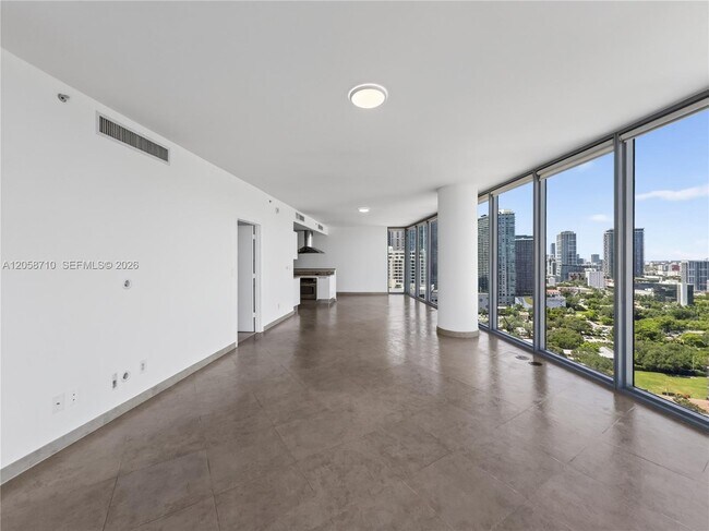 Foto del edificio - 601 NE 36th St