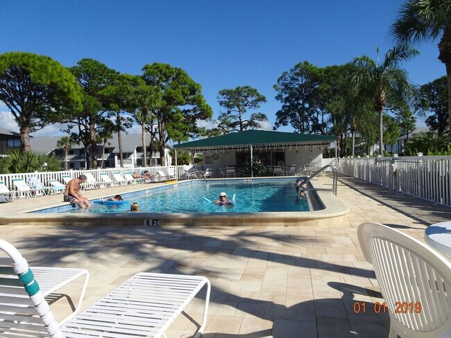 Foto del edificio - *Annual*  2 bedroom Condo in Placida!  Poo...