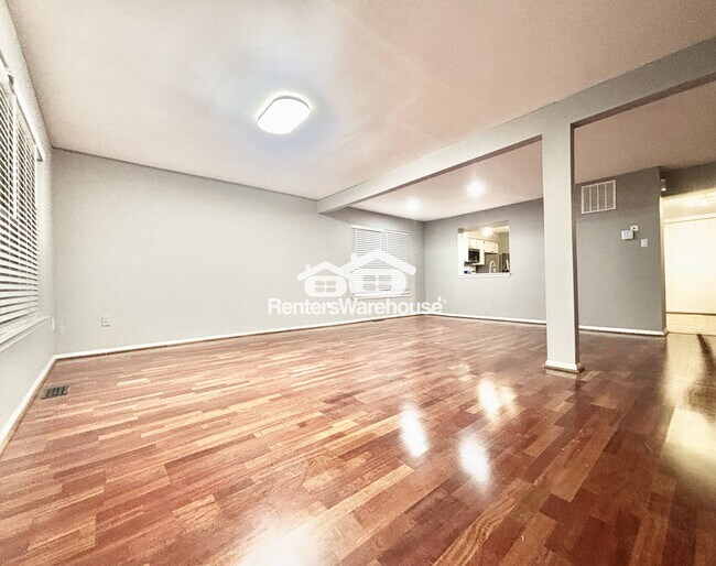 Foto del edificio - 4651 Hallowed Stream