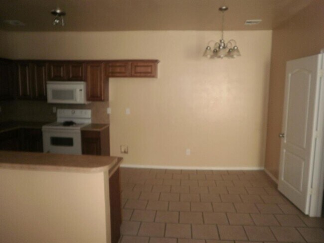 Foto del edificio - 4510 SE 77th St