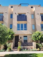 Building Photo - 10714 Bloomfield St