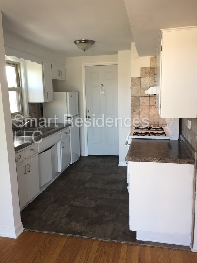 Foto del edificio - 12742 Division St