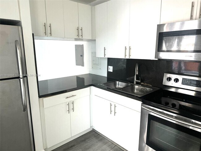 Foto del edificio - 13789 SW 66th St