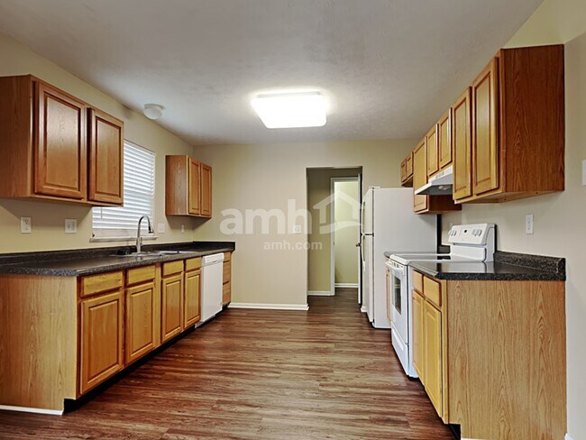 Building Photo - 268 Indian Lake Dr