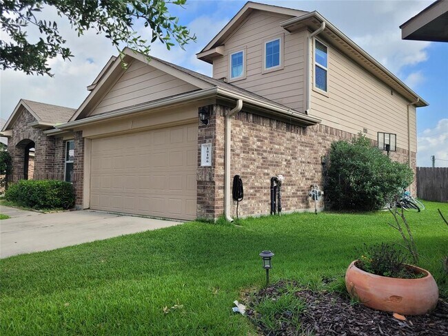 Foto del edificio - 10106 Tallcrest Ln
