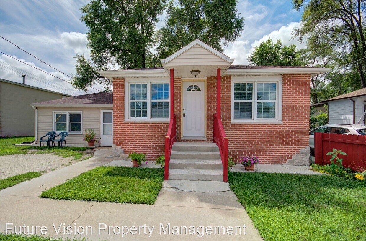 Primary Photo - 4 br, 1 bath House - 804 4th Ave